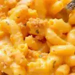 creamy slow cooker butternut squash mac and cheese - featured image