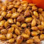 crispy cinnamon sugar pumpkin seeds - featured image